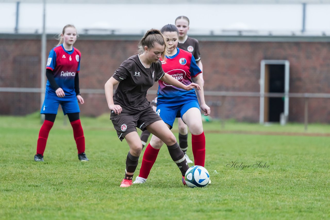 Bild 95 - wCJ VfL Pinneberg3 - St.Pauli : Ergebnis: 2:1